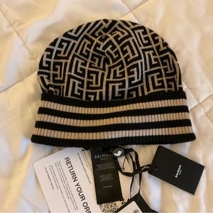 Balmain hat